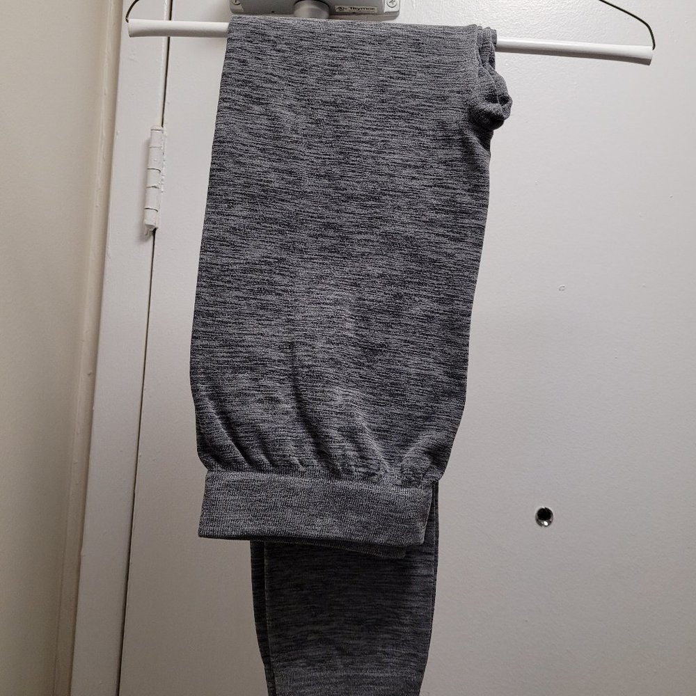GENTLY USED OLD NAVY YOGA PANTS, SMALL!!!